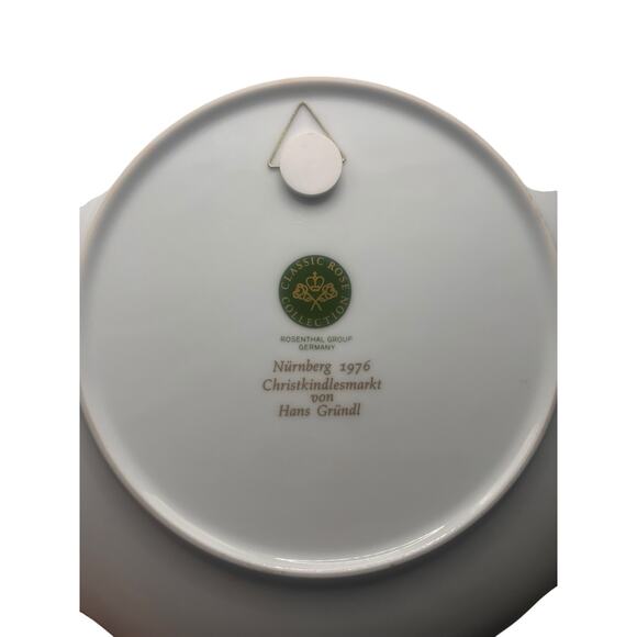 Rosenthal Germany Classic Rose Collection Set of 2 Nurnberg 1976 and 1977 Plates - Picture 4 of 10